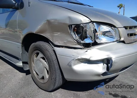 2000 Toyota Sienna Xle z USA, uszkodzony, nr VIN 4T3ZF13C9YU192222